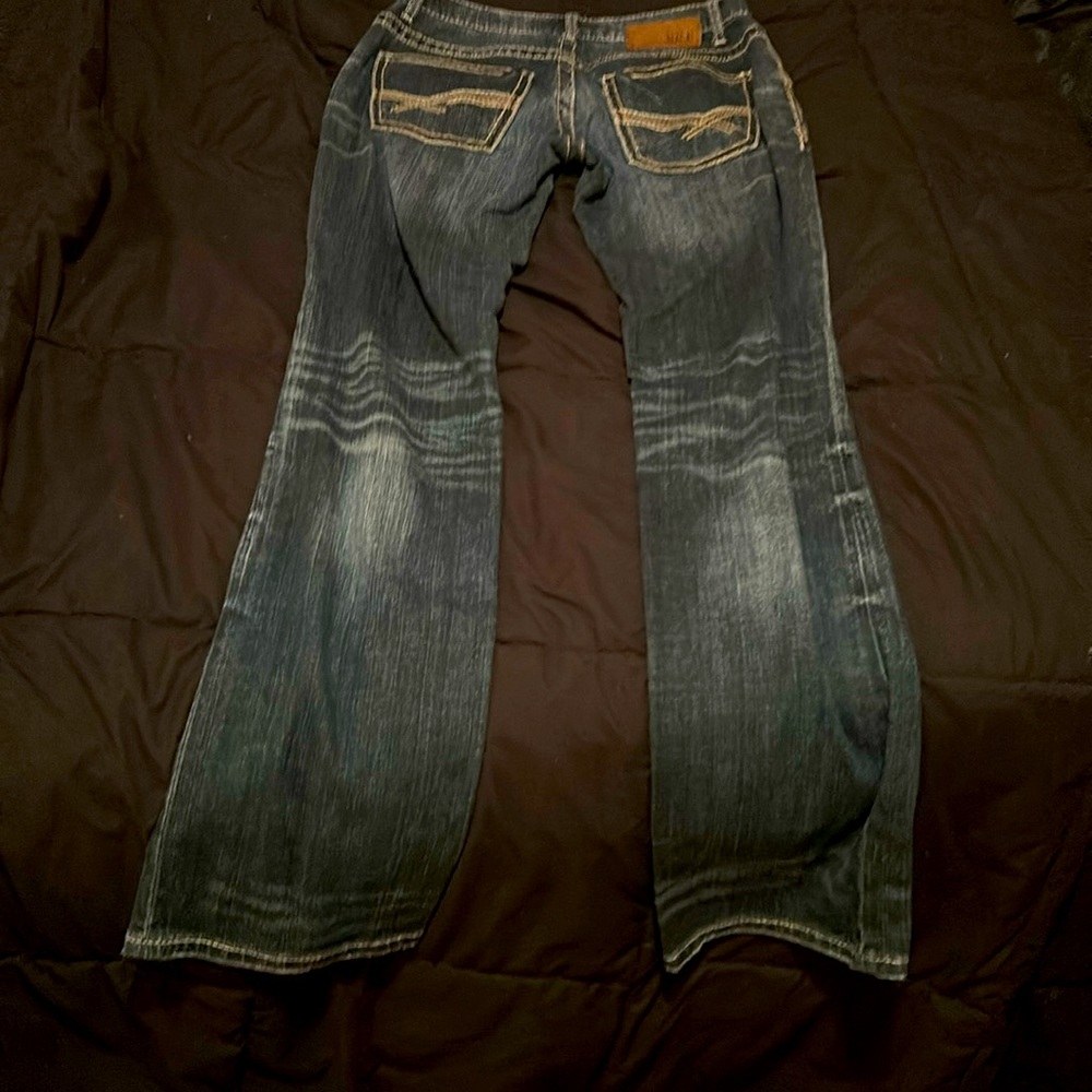 I was asked to put more pictures of these jeans